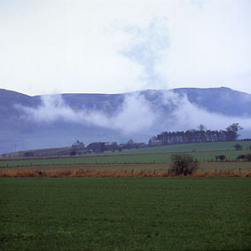 Milfield, Northumbria: zicht op Lanton en de Cheviot hills