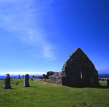 Trumpan, Waternish, view on Harris and the Uists